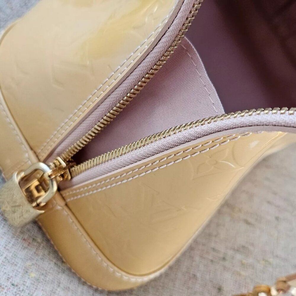 Louis Vuitton Handbag VERNIS Alma PM Rose Florentin Bag Monogram Made in Spain - Picture 10 of 13